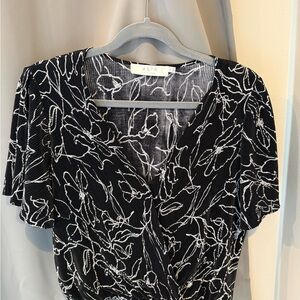 ASTR Black & White Floral Plise Wrap-Front Women’s Top